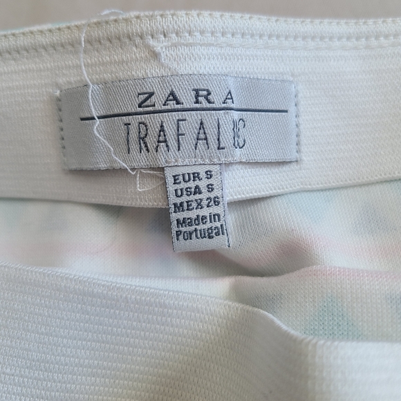 Zara Aztec Print Mini Pencil Skirt - Picture 3 of 3